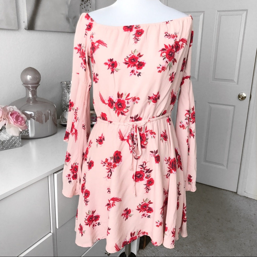 Lovers + Friends Stay Dress in Blossom Print - Picture 3 of 8